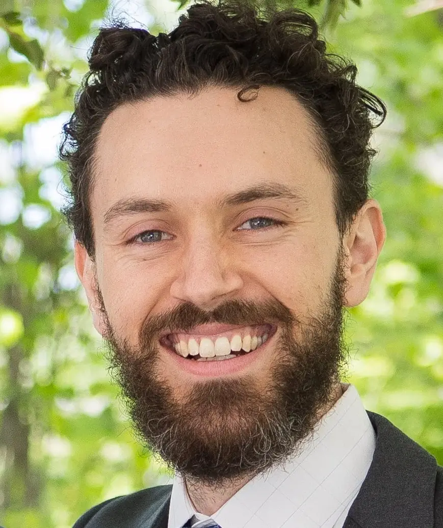 Headshot photograph of Ben Turndorf